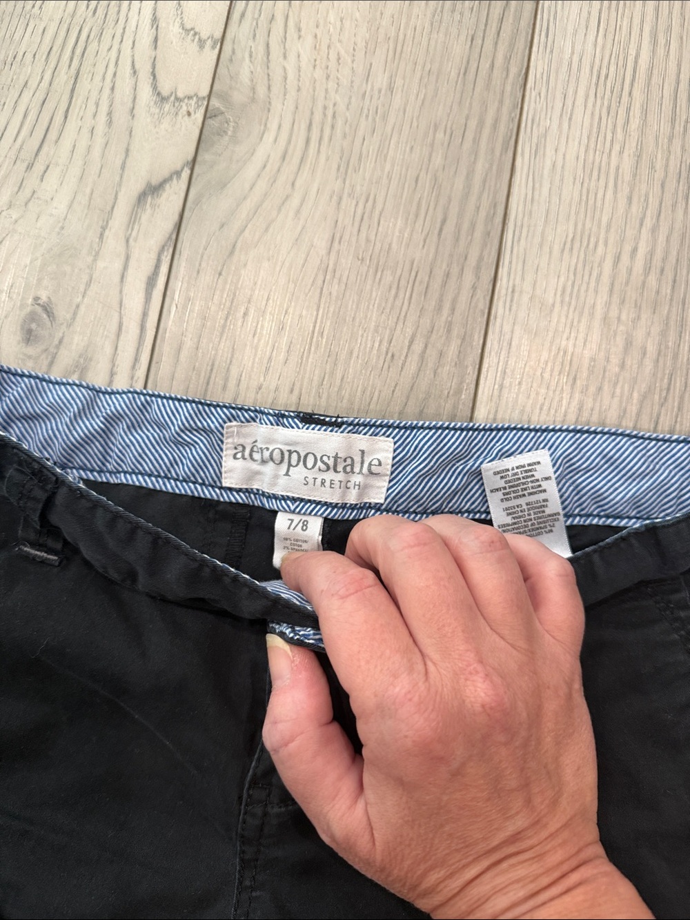 Aeropostale Black Women's Jean-Style Shorts - Picture 3 of 3